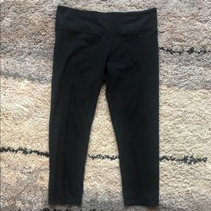 90 Degree Crop Leggings